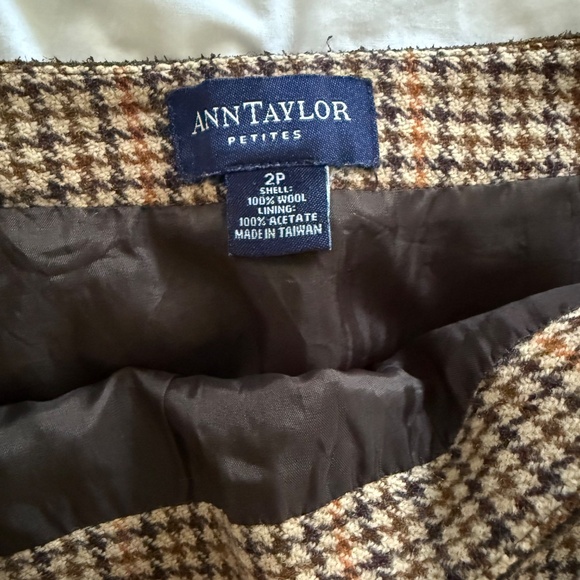 Wool plaid skirt - Picture 2 of 4